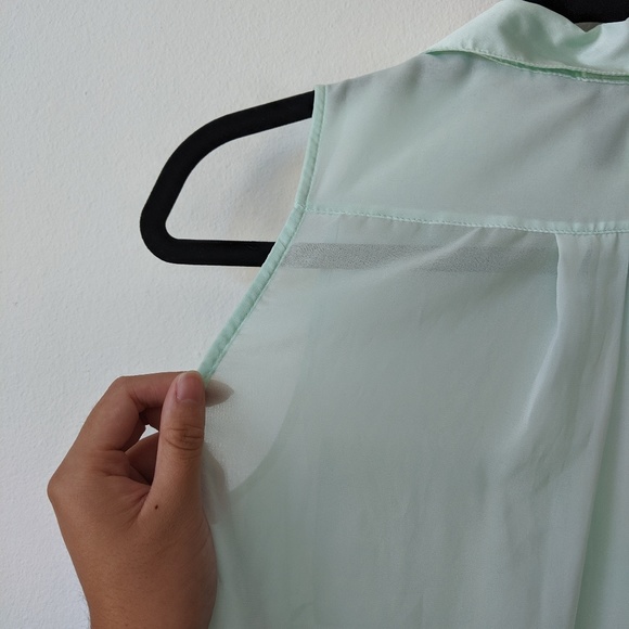 H&M Mint Blouse - Picture 2 of 4